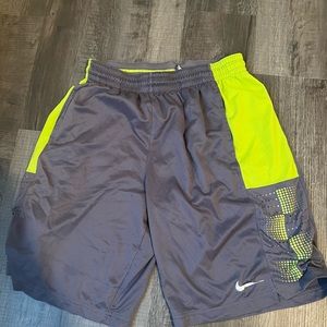 Men’s nike basketball shorts